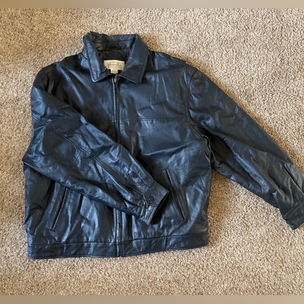 Vintage St. John’s Bay Men’s Full Zip Leather Jacket